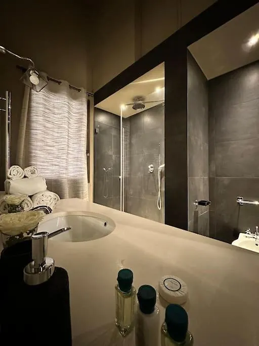 Lambe Suite Next To Ponte Vecchio And Uffizi - Lovetheapartments Florencie